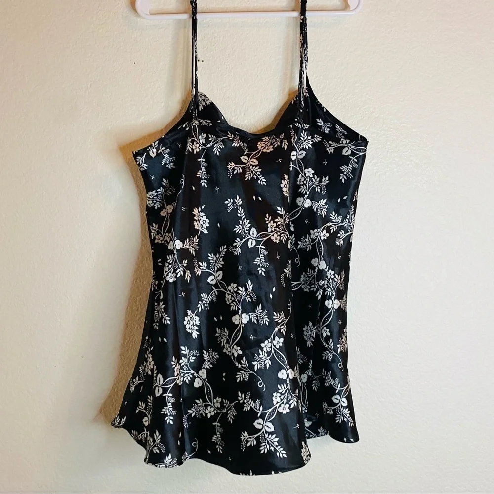La Vie en Rose Floral Camisole Size: Small - Picture 2 of 4